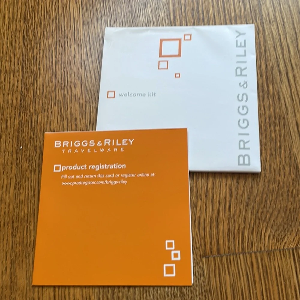 Briggs and Riley Bag - Picture 2 of 5